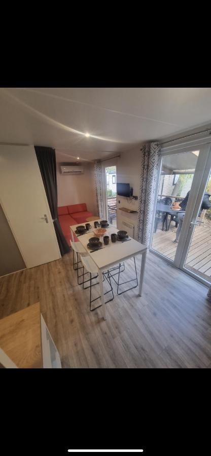 Camping 4 Etoiles Le Bosc Saint Cyrpien Mobil Home Ngoại thất bức ảnh